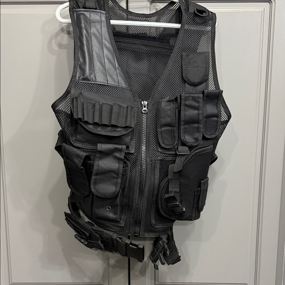 Tactical Black Utility Vest